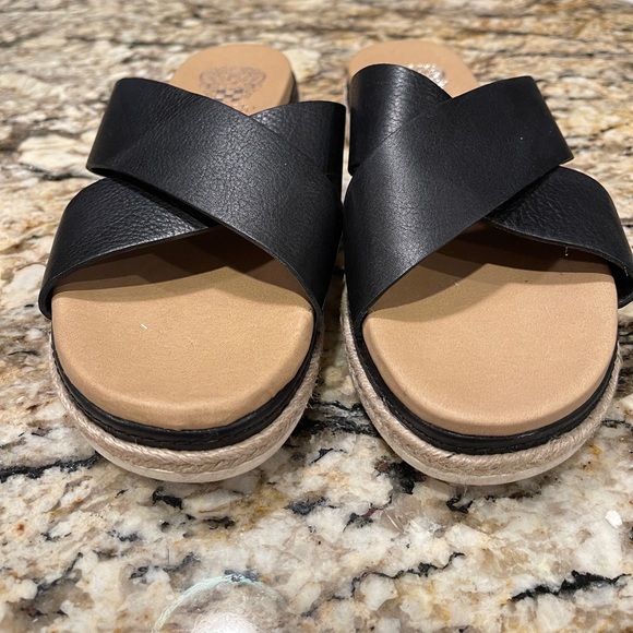 Vince camuto sandals - Picture 3 of 5